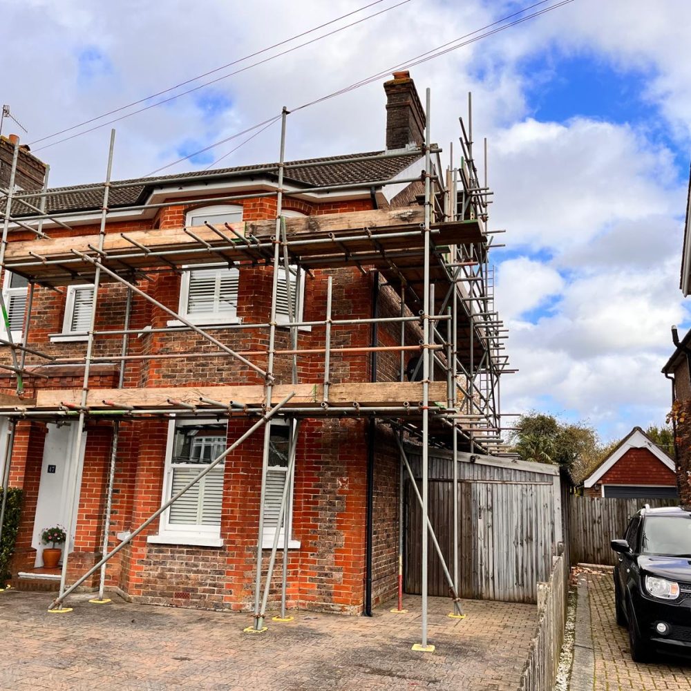 Emergency scaffolding